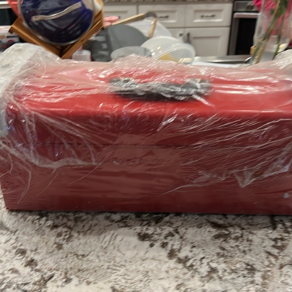 Brand new Husky toolbox 🧰 - Picture 4 of 5